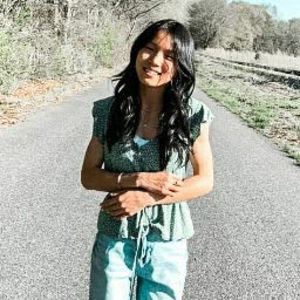 Meet your Posher, Aly